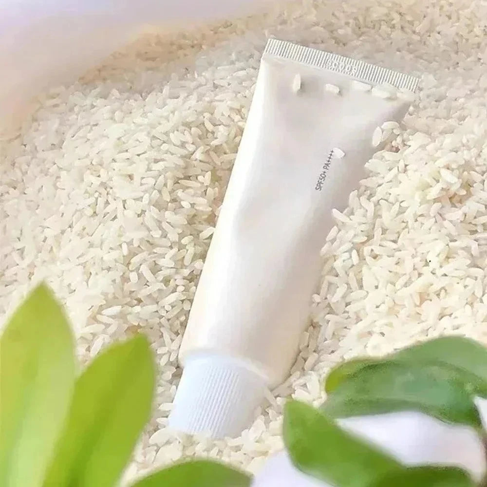 Protector solar SPF50+ coreano con probióticos de arroz, bloqueador solar, crema blanqueadora, suero hidratante facial suave anti UV, 50 ml